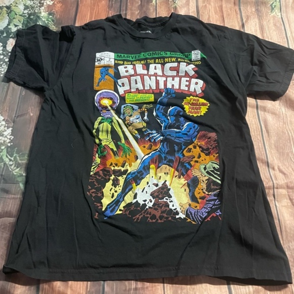 Marvel Black Panther Graphic T-Shirt - Black Medium size
